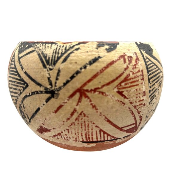 VTG Handcrafted Jemez Pueblo Pottery Bowl Geometric Pattern Signed Chinana READ - Picture 1 of 10